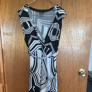 Geometrical print dress Size L